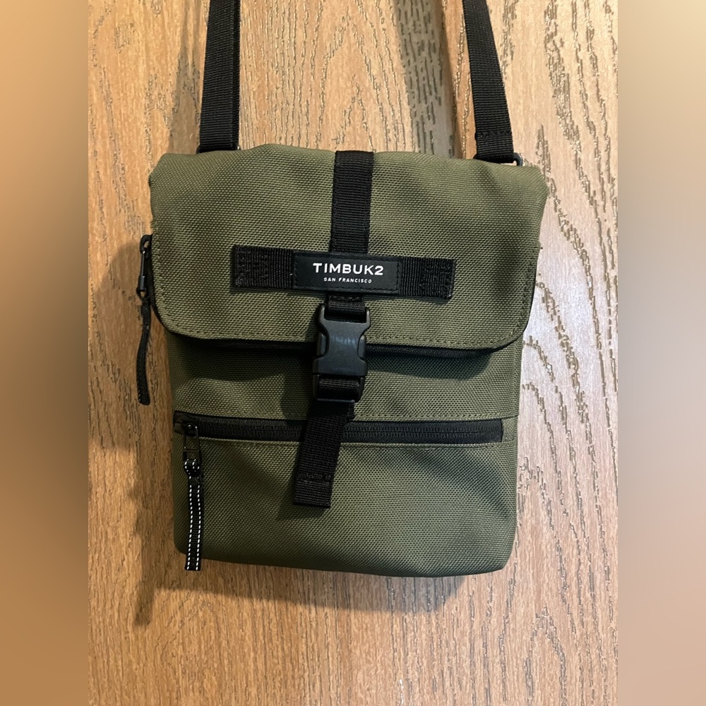 Timbuk2 prep crossbody